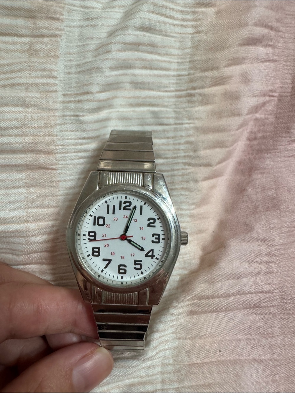 Quarts  Wristwatch